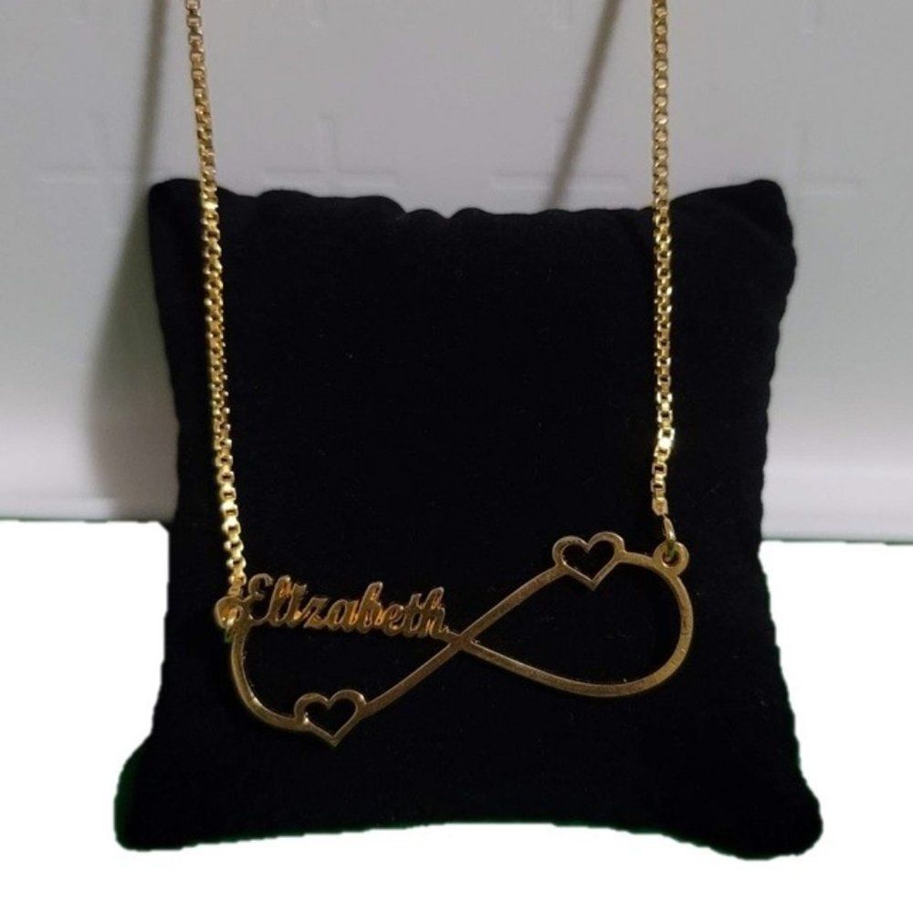 Necklace name Elizabeth